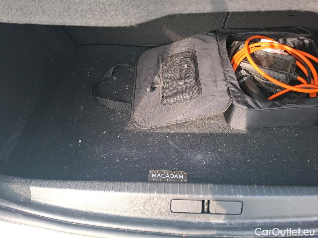  Peugeot  208  (e-) Allure Business 50kWh BVA #12