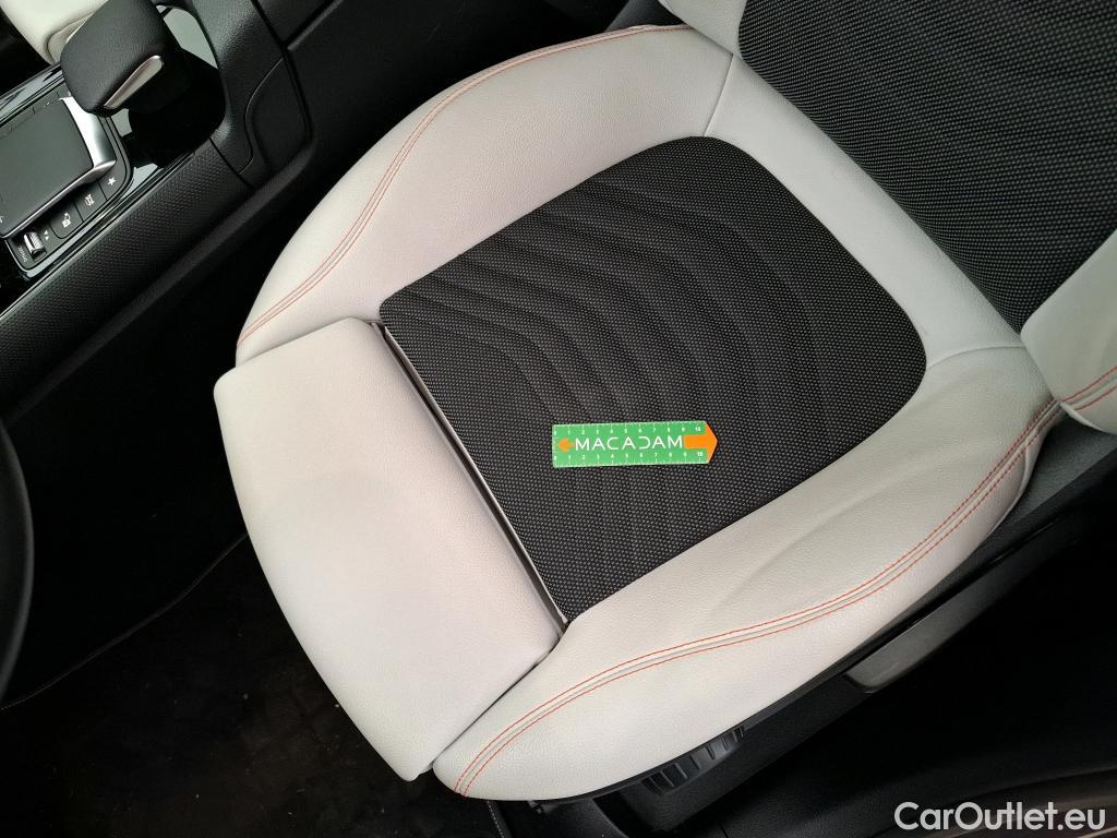  Mercedes  B-Klasse MERCEDES-BENZ Classe B / 2019 / 5P / monospace B 200 d Business Line Edition BA8 #18