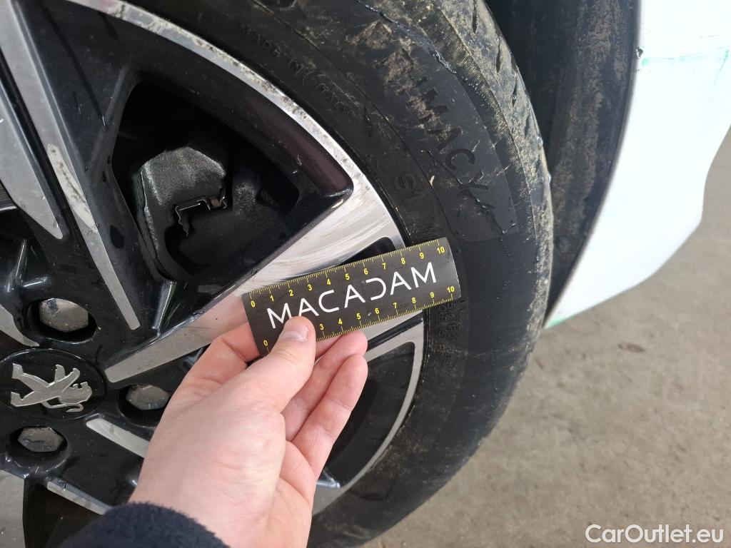  Peugeot  208  Allure Business 1.5 HDi 100CV BVM6 E6d #35