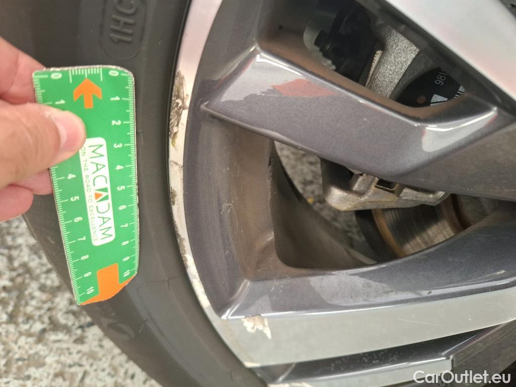  Peugeot  5008  Allure Pack 1.2 PureTech 130CV BVA8 7 Sieges E6d / VO RECONDITIONNE - PHOTOS AVANT RECONDITIONNEMENT #12