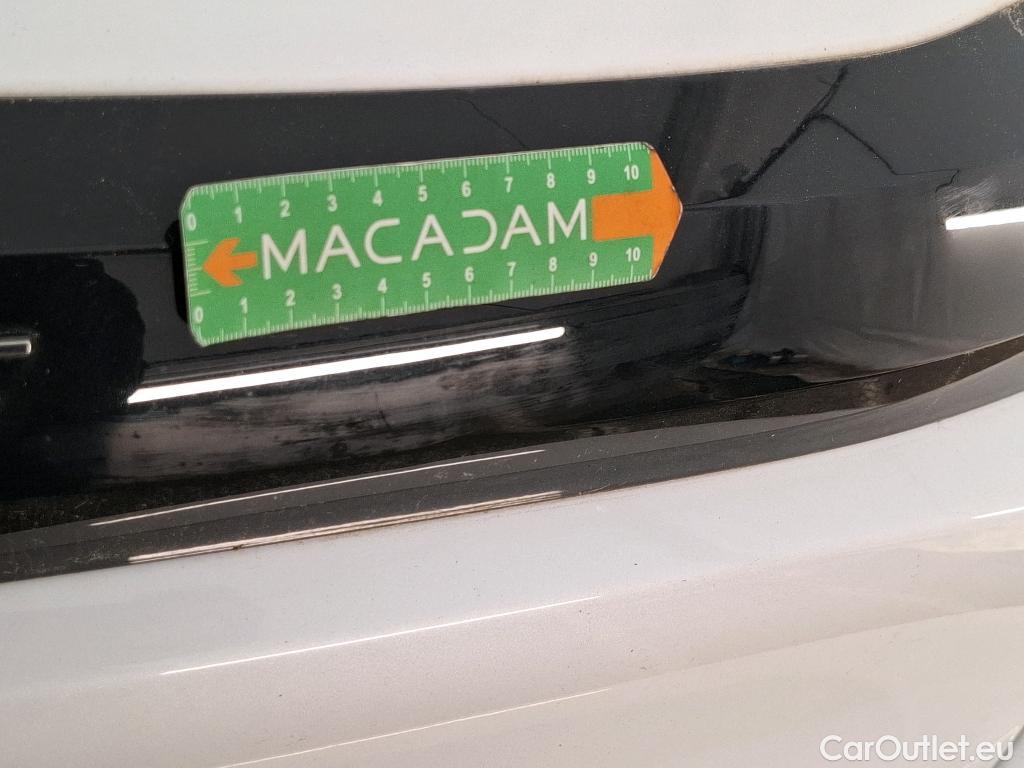  Peugeot  208  (e-) Active Business 50kWh BVA #24