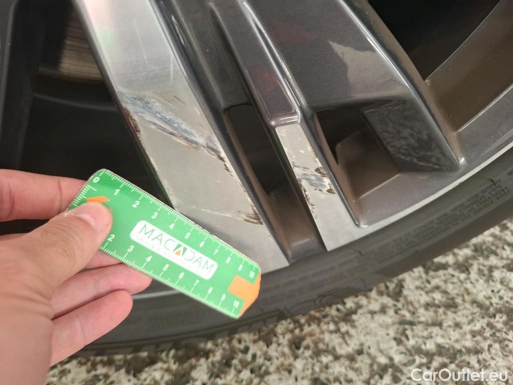  Peugeot  5008  Allure Pack 1.2 PureTech 130CV BVA8 7 Sieges E6d / VO RECONDITIONNE - PHOTOS AVANT RECONDITIONNEMENT #5