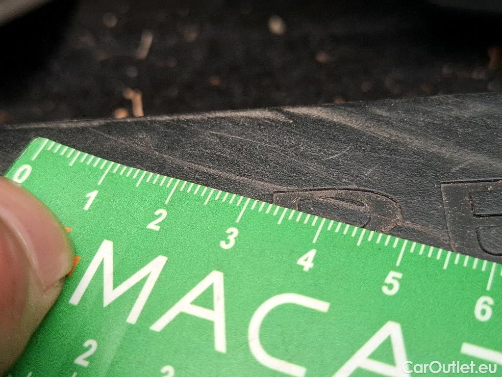  Peugeot  3008  Allure 1.5 HDi 130CV BVA8 E6d #33