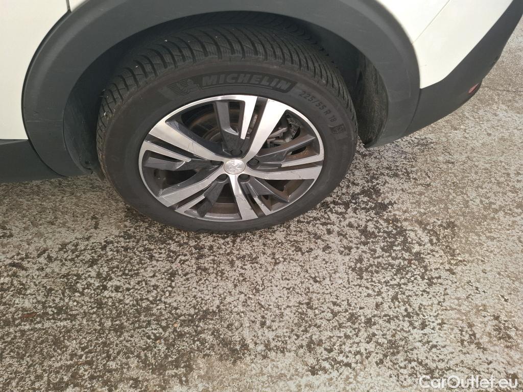  Peugeot  5008  Allure Pack 1.2 PureTech 130CV BVA8 7 Sieges E6d / VO RECONDITIONNE - PHOTOS AVANT RECONDITIONNEMENT #1