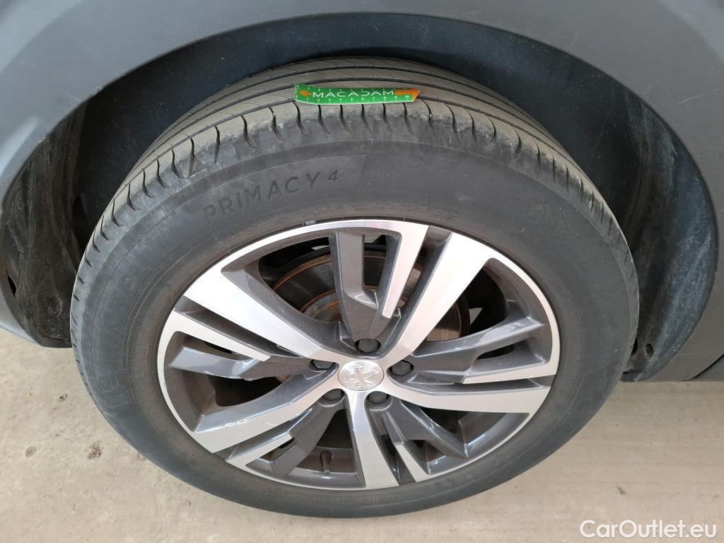  Peugeot  3008  Allure 1.5 HDi 130CV BVA8 E6d #64