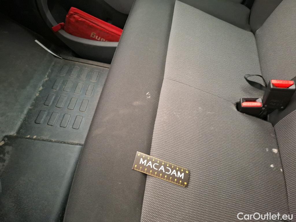  Peugeot  Expert PEUGEOT  / 2016 / 4P / Combi BLUEHDI 150 S&S STANDARD #2