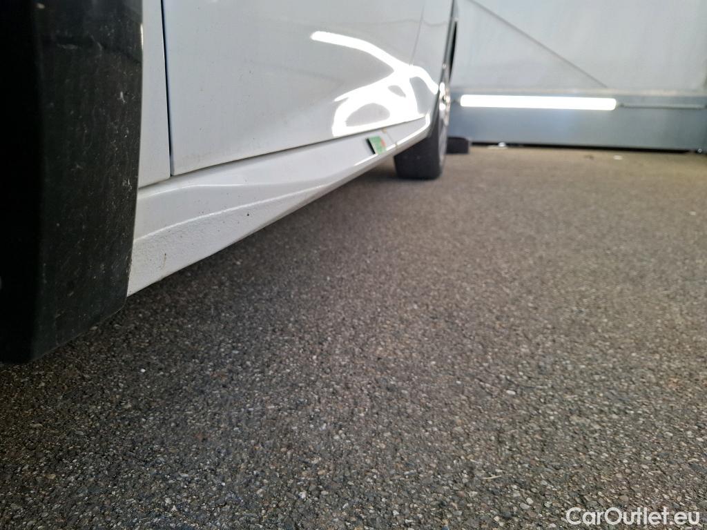  Peugeot  208  (e-) Active Business 50kWh BVA #18