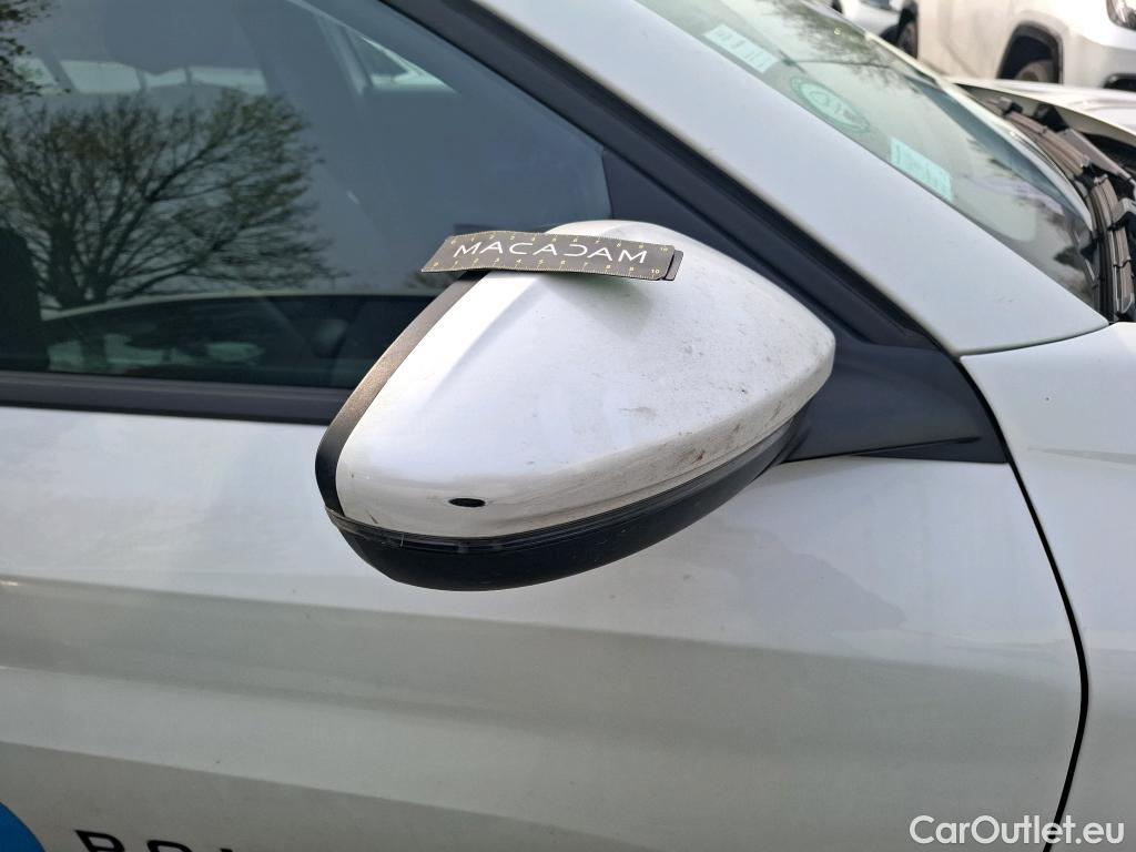  Peugeot  208  (e-) Allure Business 50kWh BVA #23