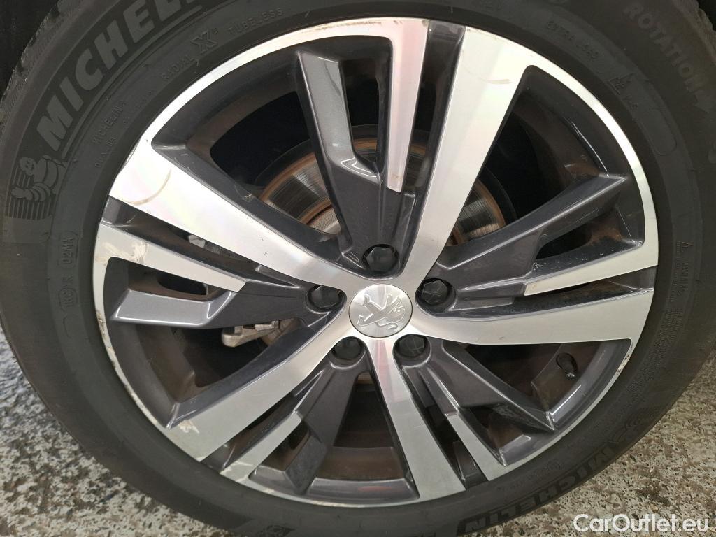  Peugeot  5008  Allure Pack 1.2 PureTech 130CV BVA8 7 Sieges E6d / VO RECONDITIONNE - PHOTOS AVANT RECONDITIONNEMENT #8