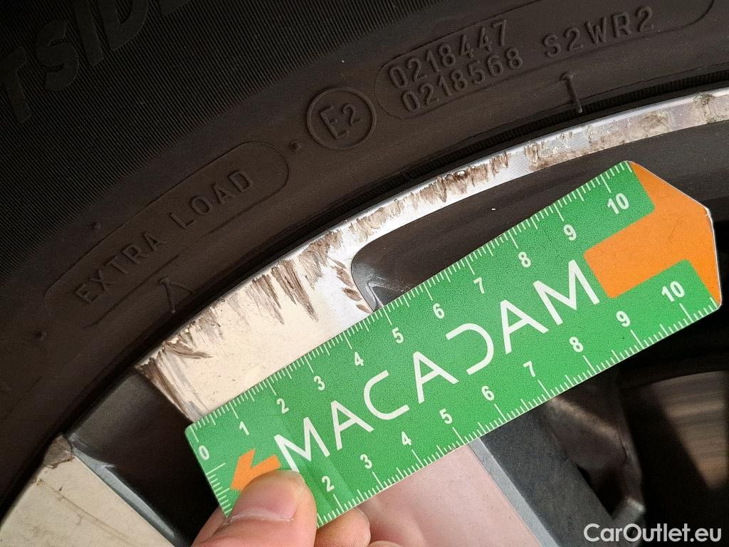  Peugeot  3008  Allure 1.5 HDi 130CV BVA8 E6d #25