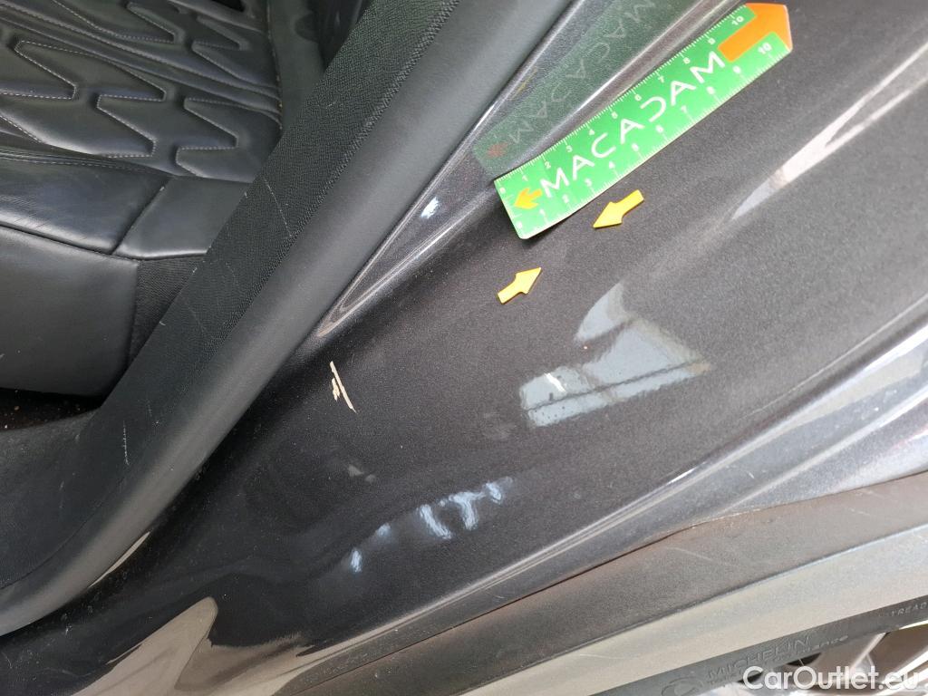  Peugeot  3008  Allure 1.5 HDi 130CV BVA8 E6d #52