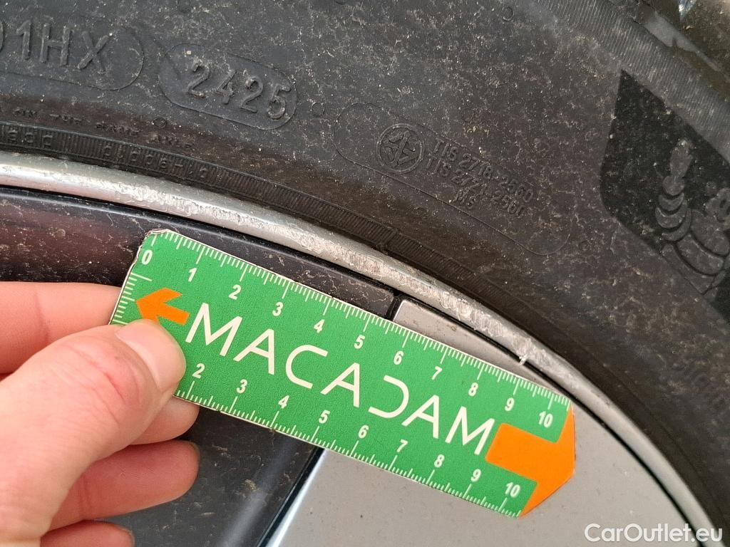  Tesla  Model Y TESLA  / 2020 / 5P / SUV Grande Autonomie Dual-Motor AWD #12