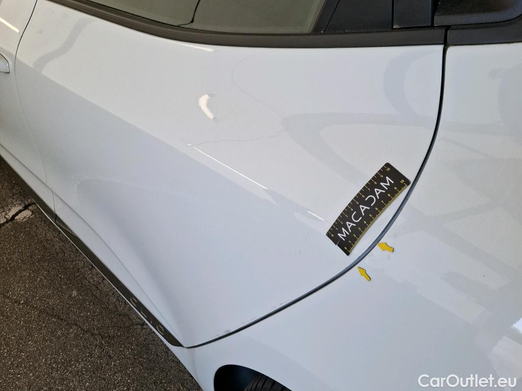  Renault  Clio  V Business 1.6 E-TECH Hybrid 140CV BVA6 E6d #18