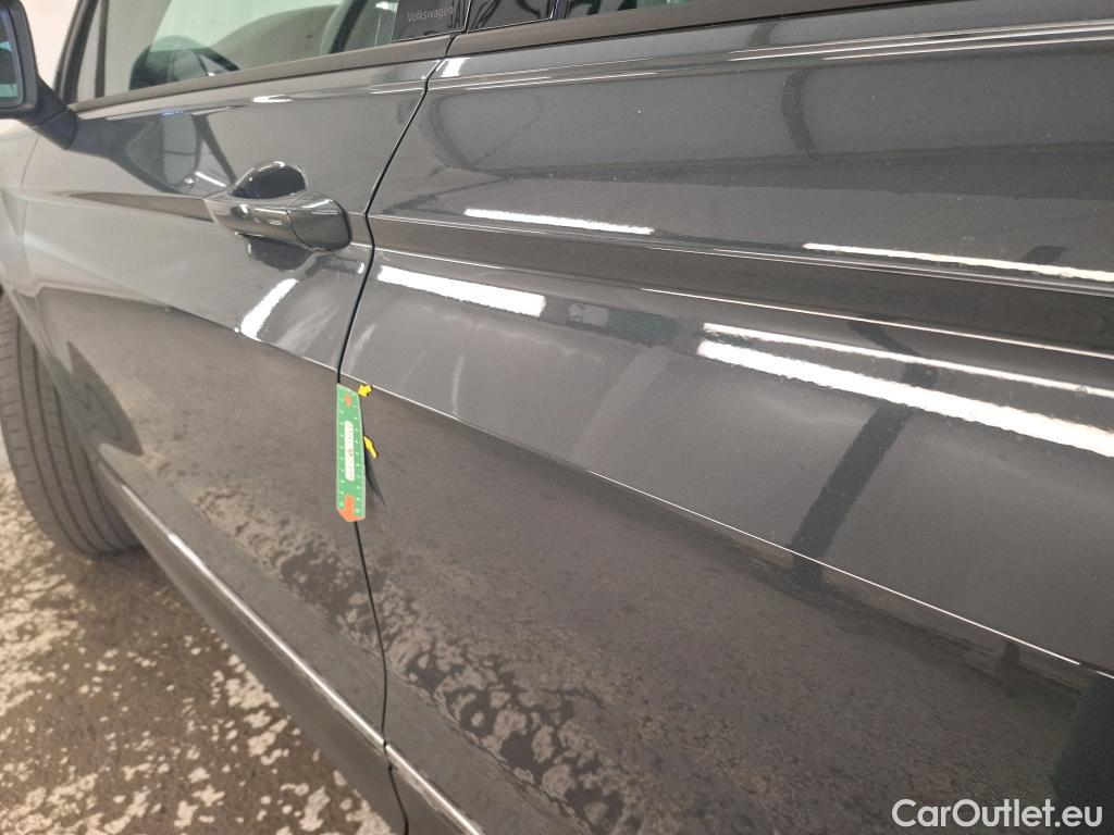  Volkswagen  Tiguan VOLKSWAGEN  / 2020 / 5P / SUV 1.5 TSI 150 DSG7 LIFE BUSI #14