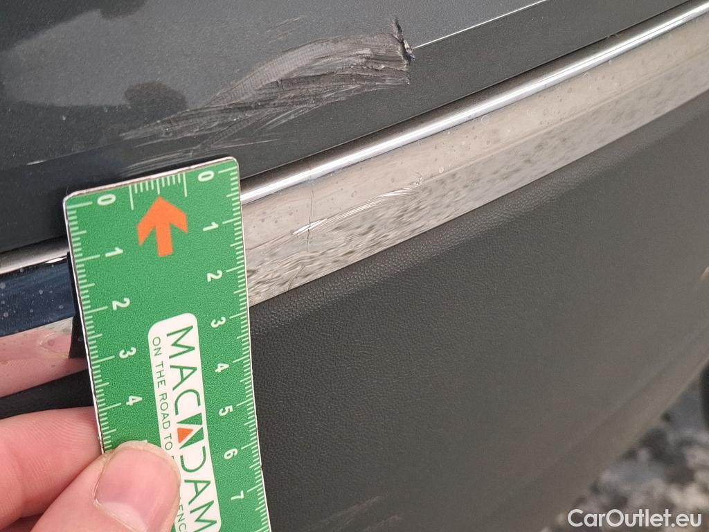  Volkswagen  Tiguan VOLKSWAGEN  / 2020 / 5P / SUV 1.5 TSI 150 DSG7 LIFE BUSI #11