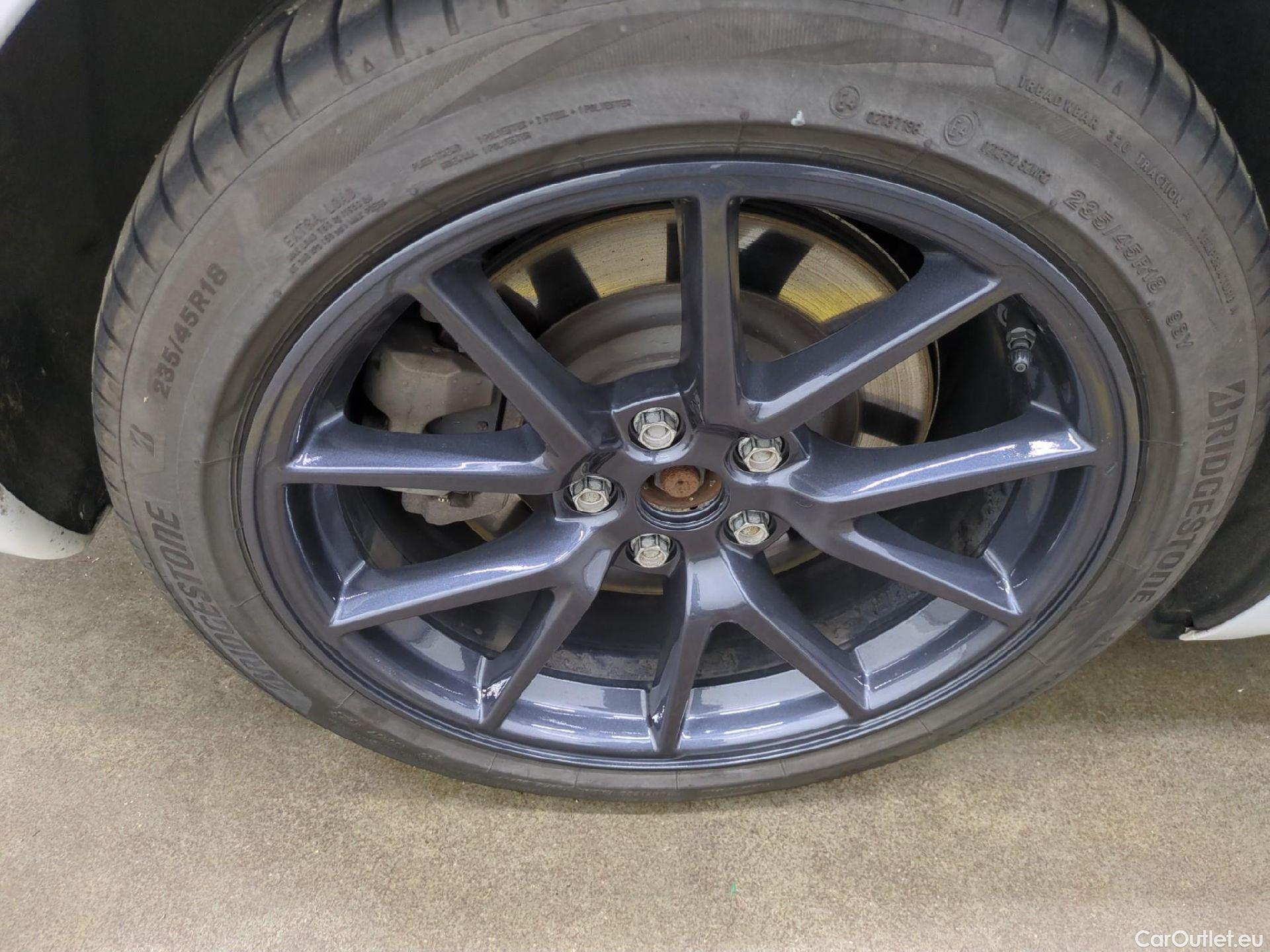  Tesla  Model 3 TESLA  / 2018 / 4P / Berline Grande Autonomie Dual Motor AWD #5