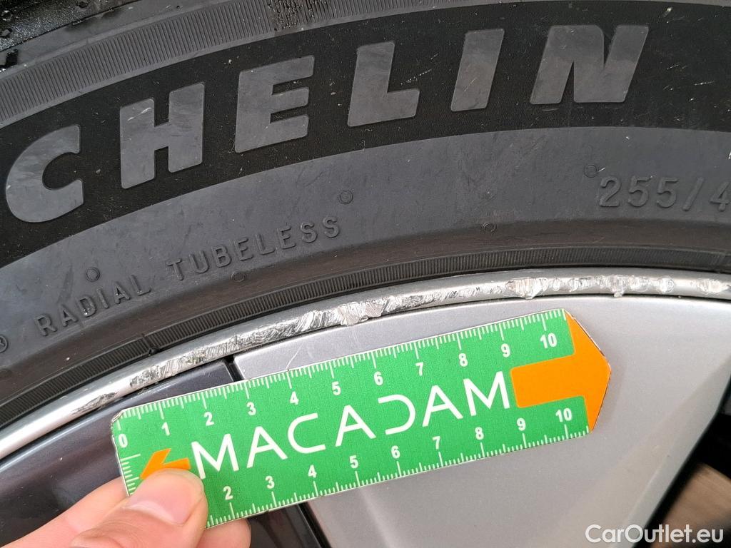  Tesla  Model Y TESLA  / 2020 / 5P / SUV Grande Autonomie Dual-Motor AWD #6