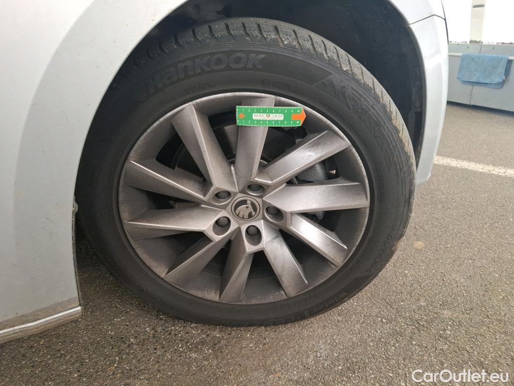  Skoda  Superb  Break Business 2.0 TDI 150CV BVA7 E6d #1