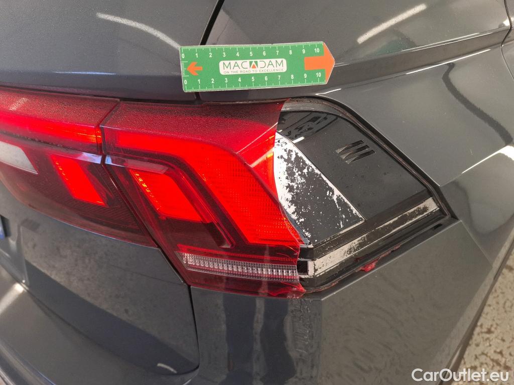  Volkswagen  Tiguan VOLKSWAGEN  / 2020 / 5P / SUV 1.5 TSI 150 DSG7 LIFE BUSI #3