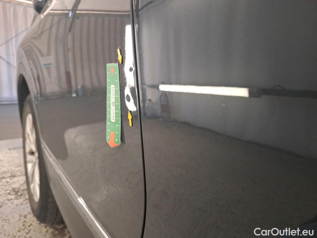  Volkswagen  Tiguan VOLKSWAGEN  / 2020 / 5P / SUV 1.5 TSI 150 DSG7 LIFE BUSI #2