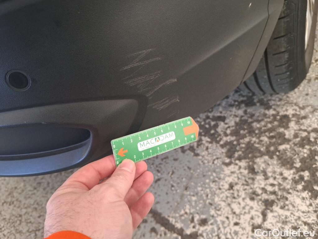  Volkswagen  Tiguan VOLKSWAGEN  / 2020 / 5P / SUV 1.5 TSI 150 DSG7 LIFE BUSI #29