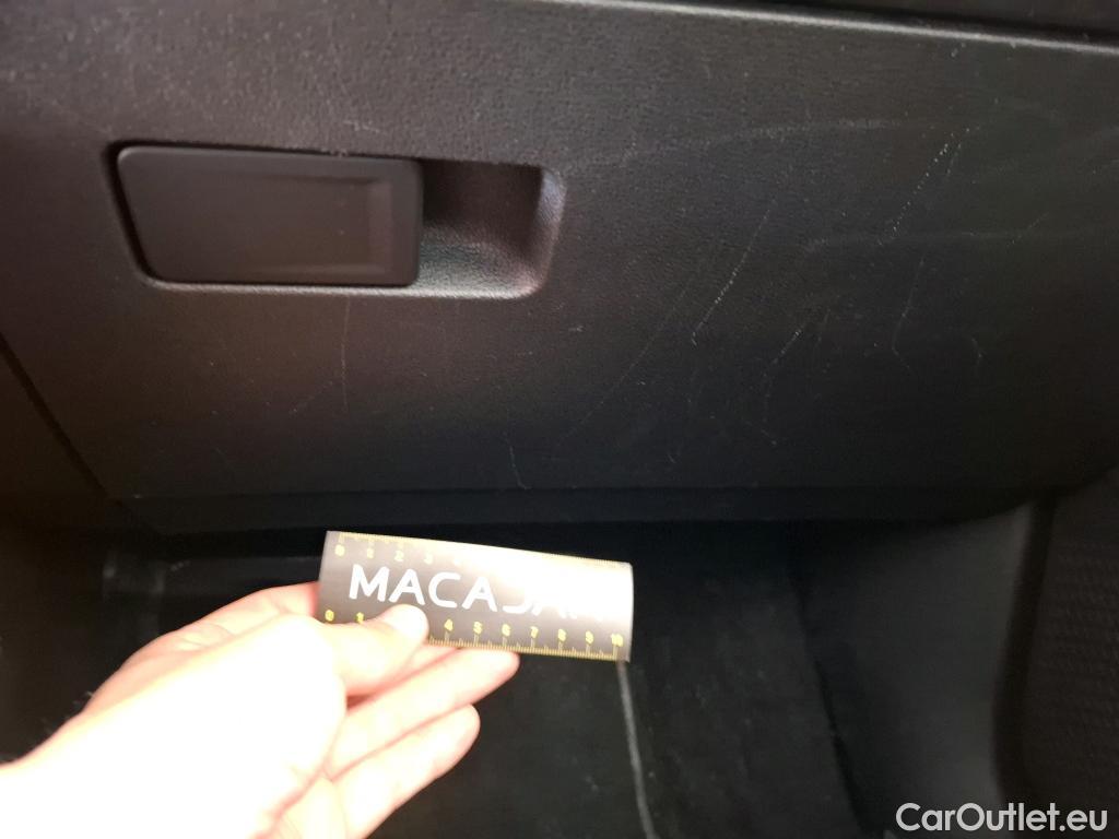  Volkswagen  Golf  VOLKSWAGEN / 2020 / 5P / Berline 2.0 TDI SCR 115 DSG7 Life Busi #10