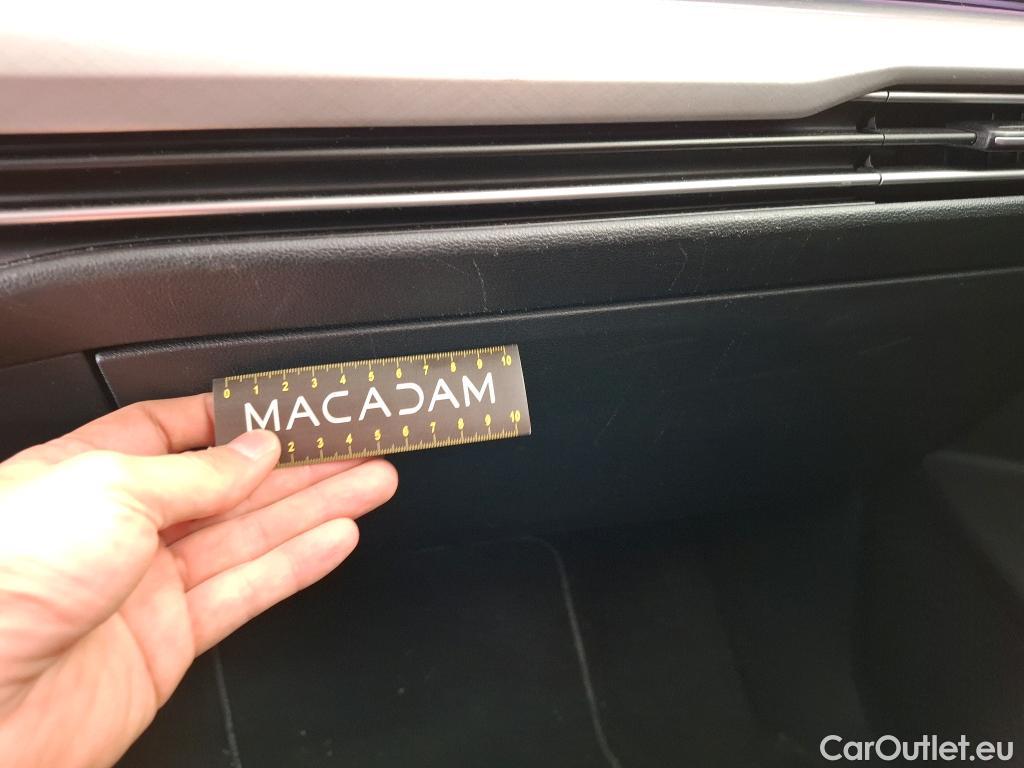  Volkswagen  Golf  VOLKSWAGEN / 2020 / 5P / Berline 2.0 TDI SCR 115 DSG7 Life Busi #7