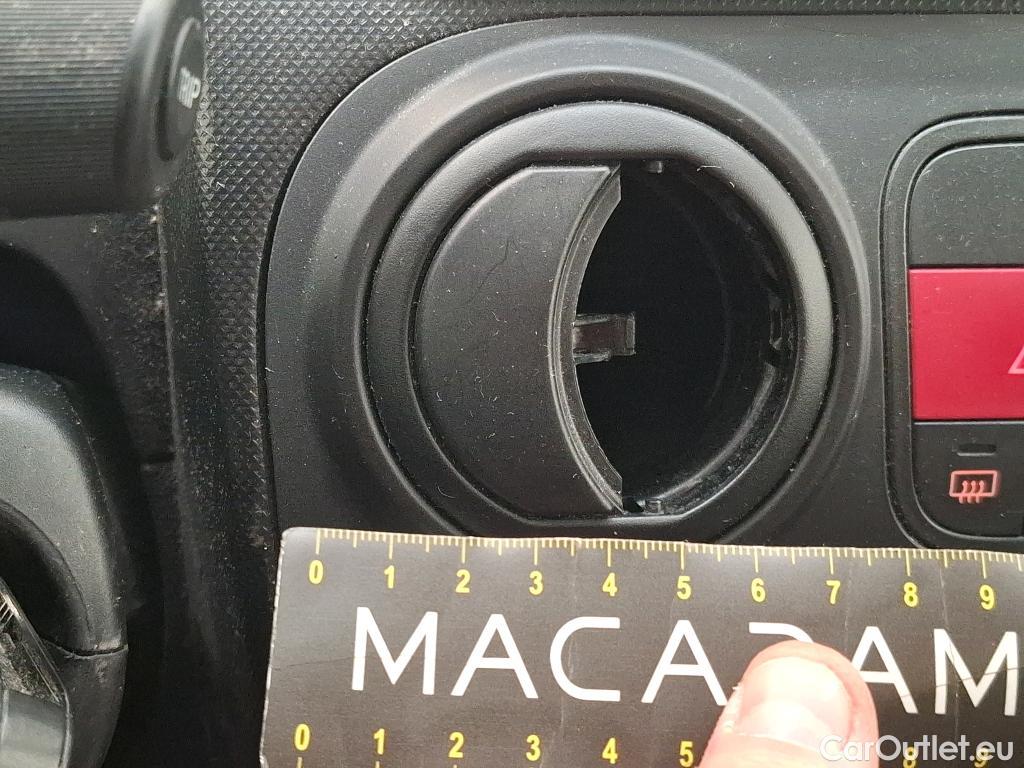  Fiat  Fiorino FIAT  / 2016 / 4P / Fourgonnette 1.3 Multijet 80 Pro Lounge #32