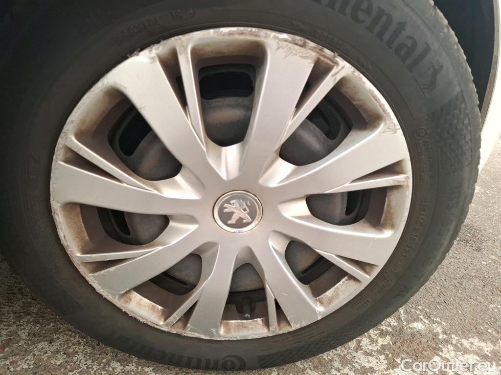  Peugeot  208  Affaire Premium 1.5 HDi 100CV BVM5 E6dT #28