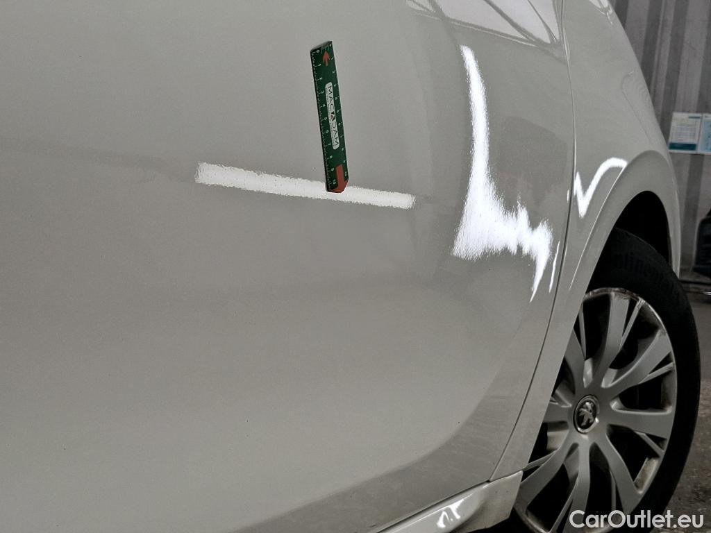  Peugeot  208  Affaire Premium 1.5 HDi 100CV BVM5 E6dT #15