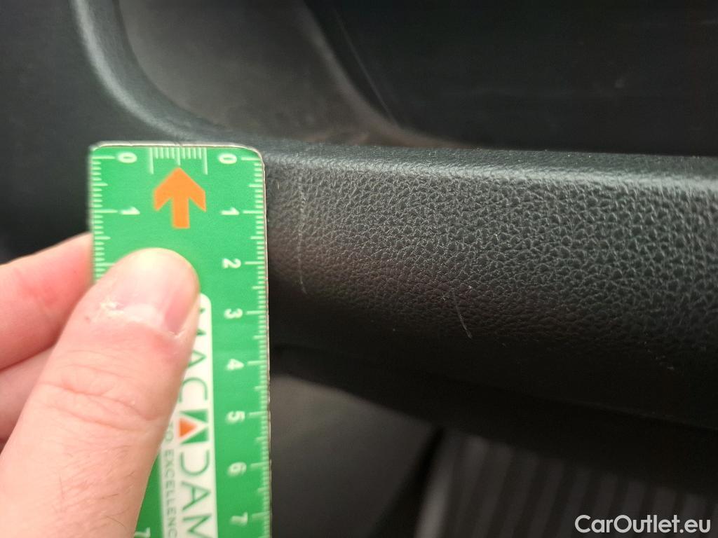  Renault  Clio  IV Air MediaNav 1.5 dCi 90CV BVM5 E6 #8