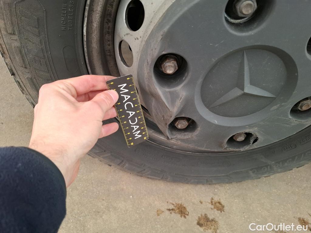  Mercedes  Sprinter MERCEDES-BENZ  / 2018 / 4P / Fourgon tôlé 516 CDI Emp 3665 3.5T #83