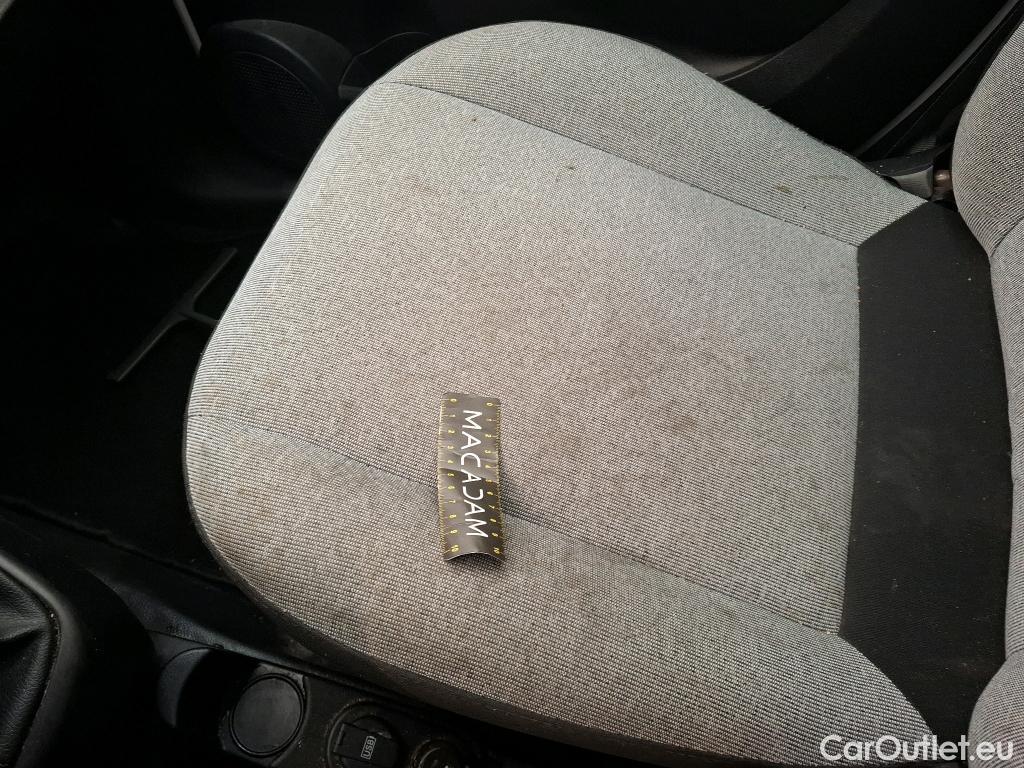  Fiat  Fiorino FIAT  / 2016 / 4P / Fourgonnette 1.3 Multijet 80 Pro Lounge #37