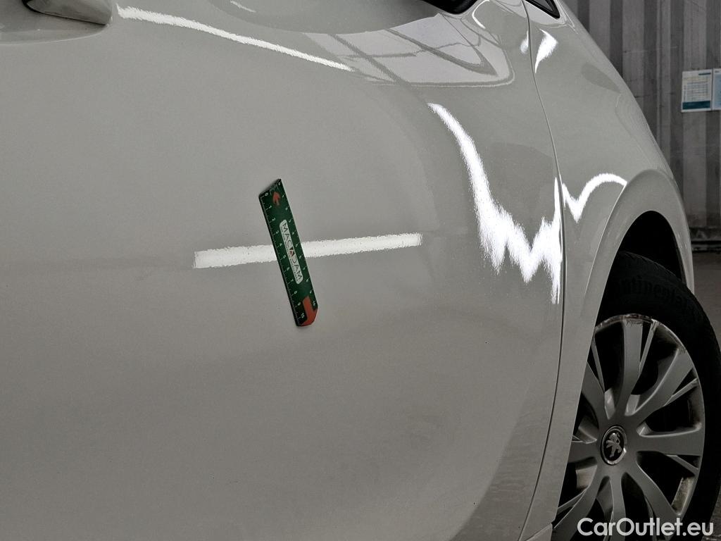  Peugeot  208  Affaire Premium 1.5 HDi 100CV BVM5 E6dT #14