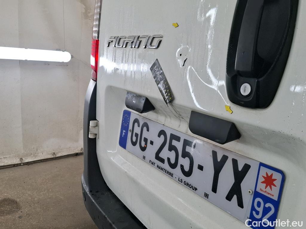  Fiat  Fiorino FIAT  / 2016 / 4P / Fourgonnette 1.3 Multijet 80 Pro Lounge #6