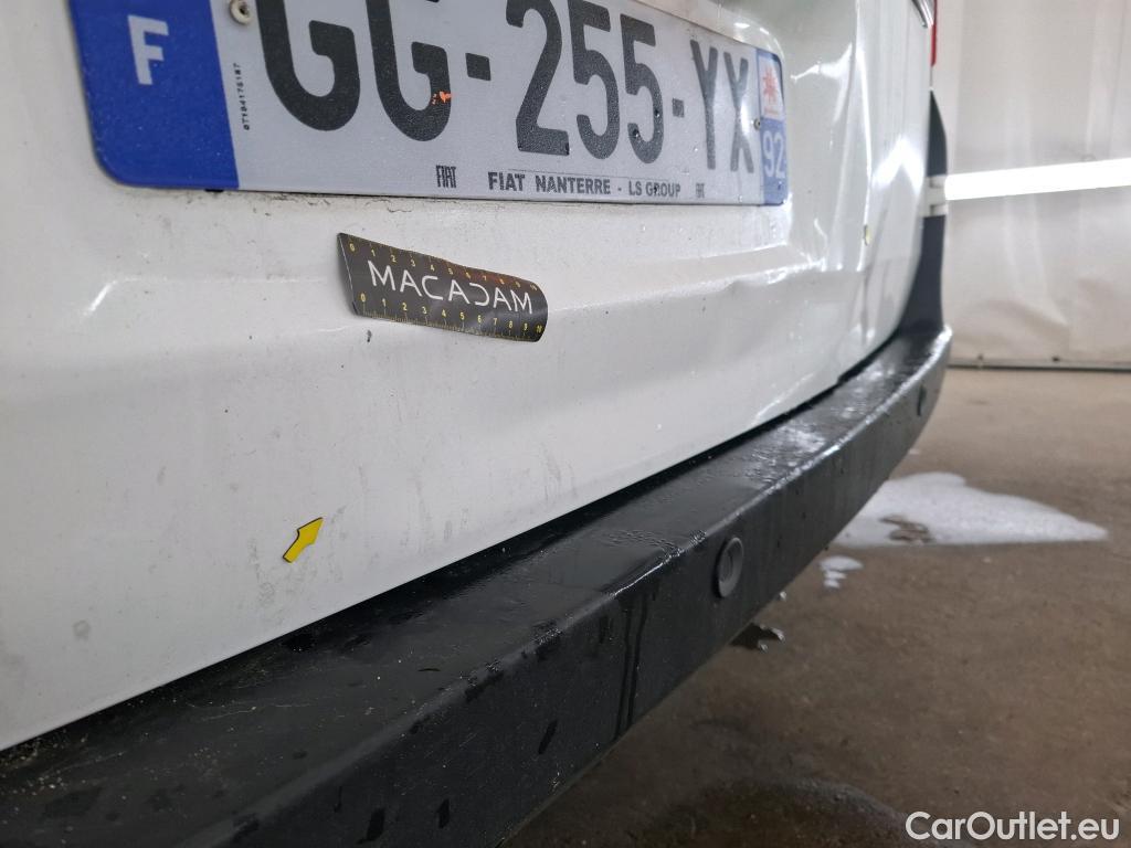  Fiat  Fiorino FIAT  / 2016 / 4P / Fourgonnette 1.3 Multijet 80 Pro Lounge #3