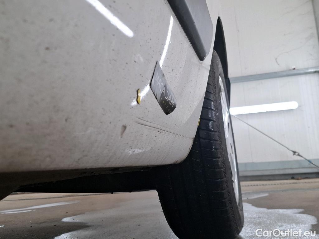  Fiat  Fiorino FIAT  / 2016 / 4P / Fourgonnette 1.3 Multijet 80 Pro Lounge #14