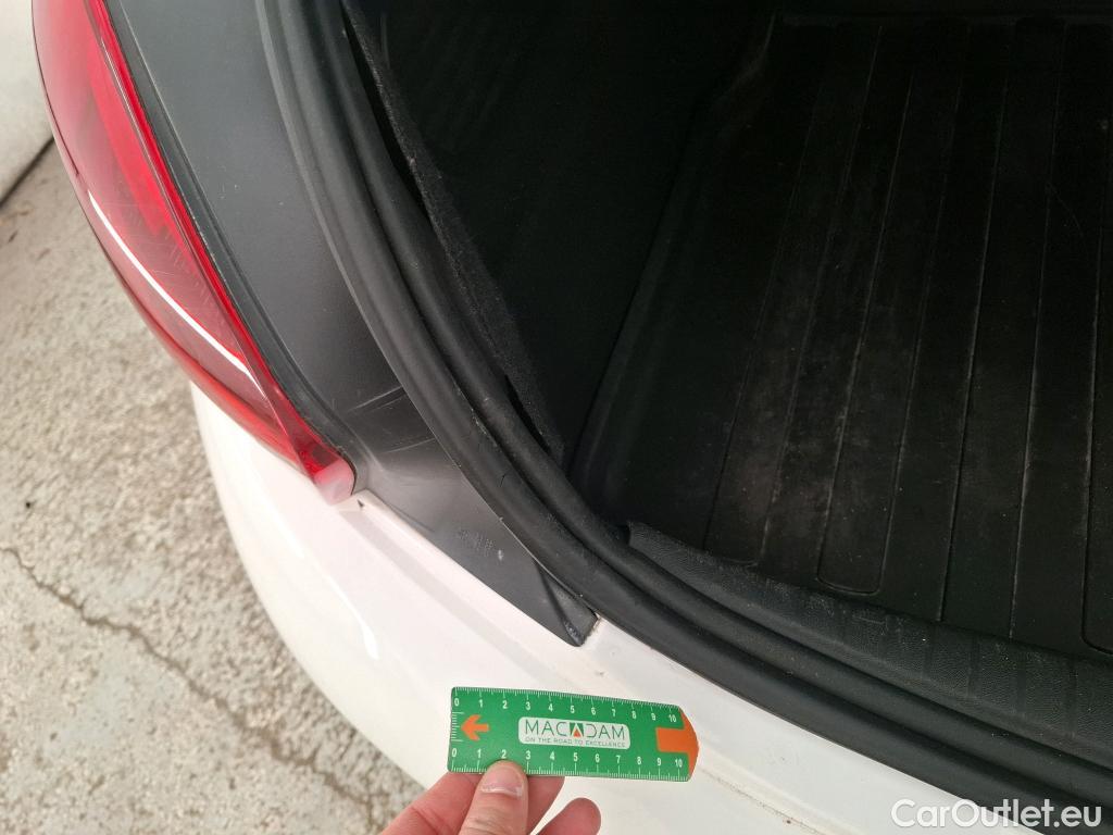  Peugeot  208  Affaire Premium 1.5 HDi 100CV BVM5 E6dT #19