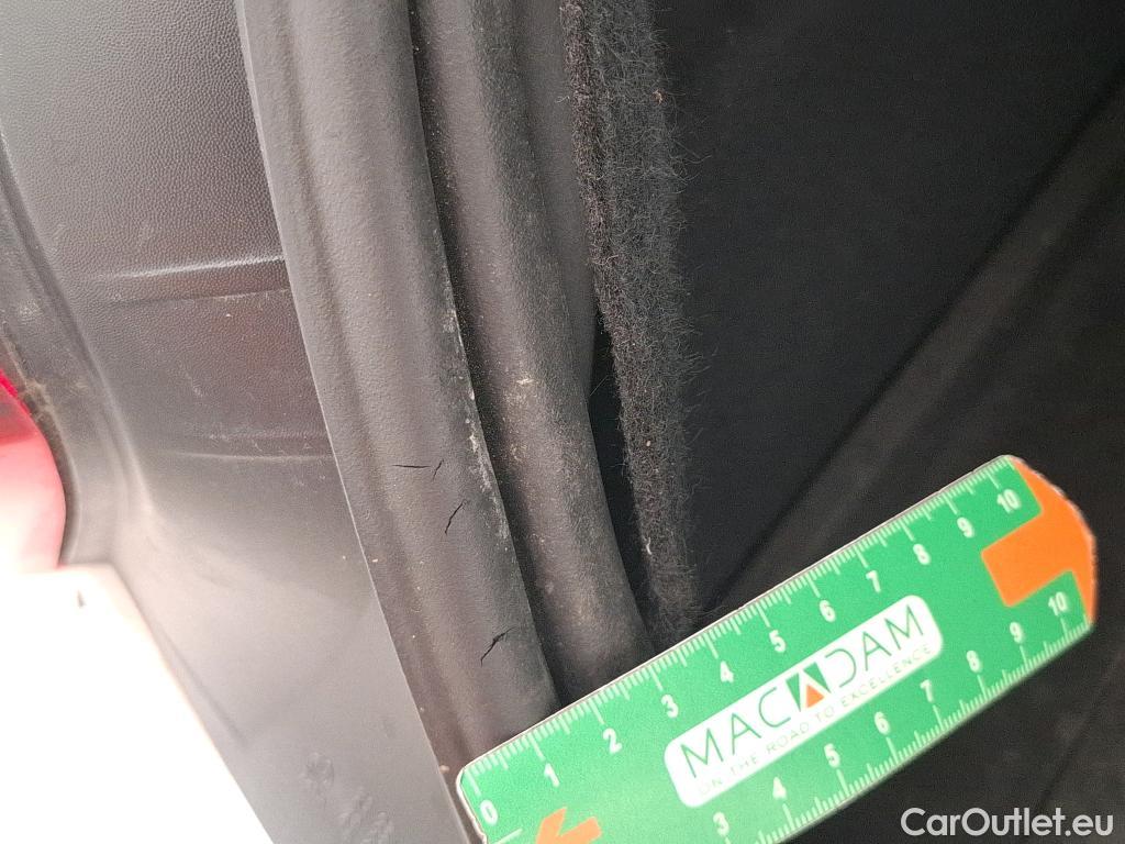  Peugeot  208  Affaire Premium 1.5 HDi 100CV BVM5 E6dT #20