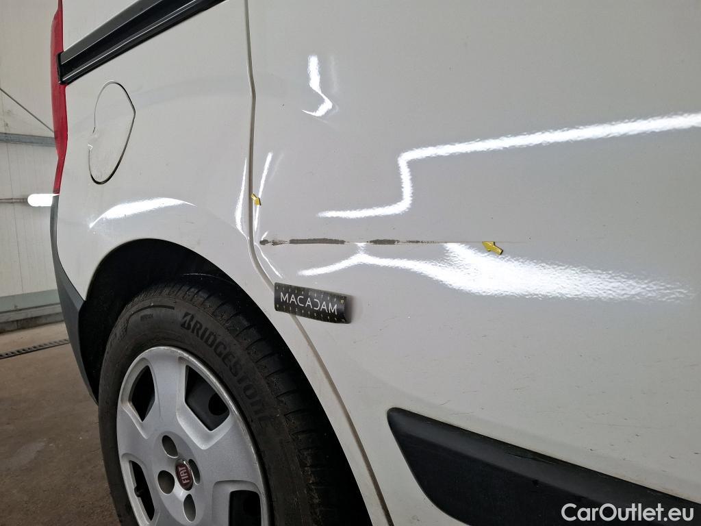  Fiat  Fiorino FIAT  / 2016 / 4P / Fourgonnette 1.3 Multijet 80 Pro Lounge #21