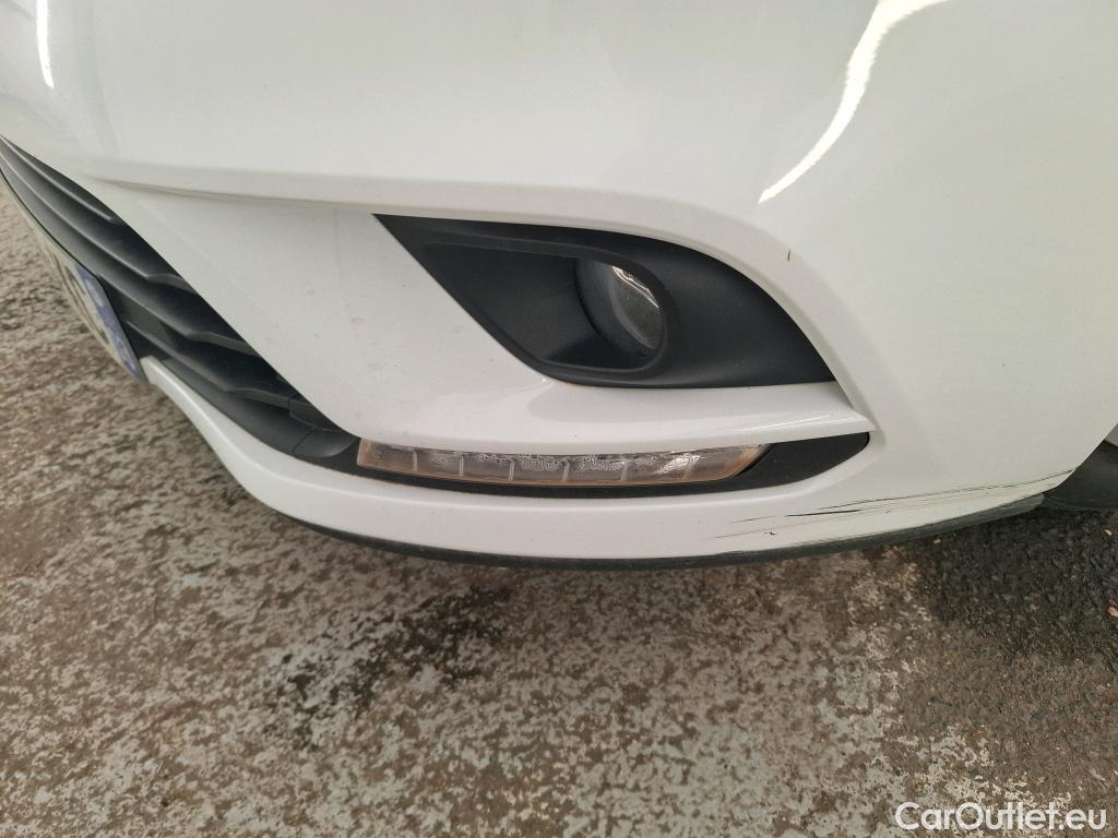  Renault  Clio  IV Air MediaNav 1.5 dCi 90CV BVM5 E6 #11