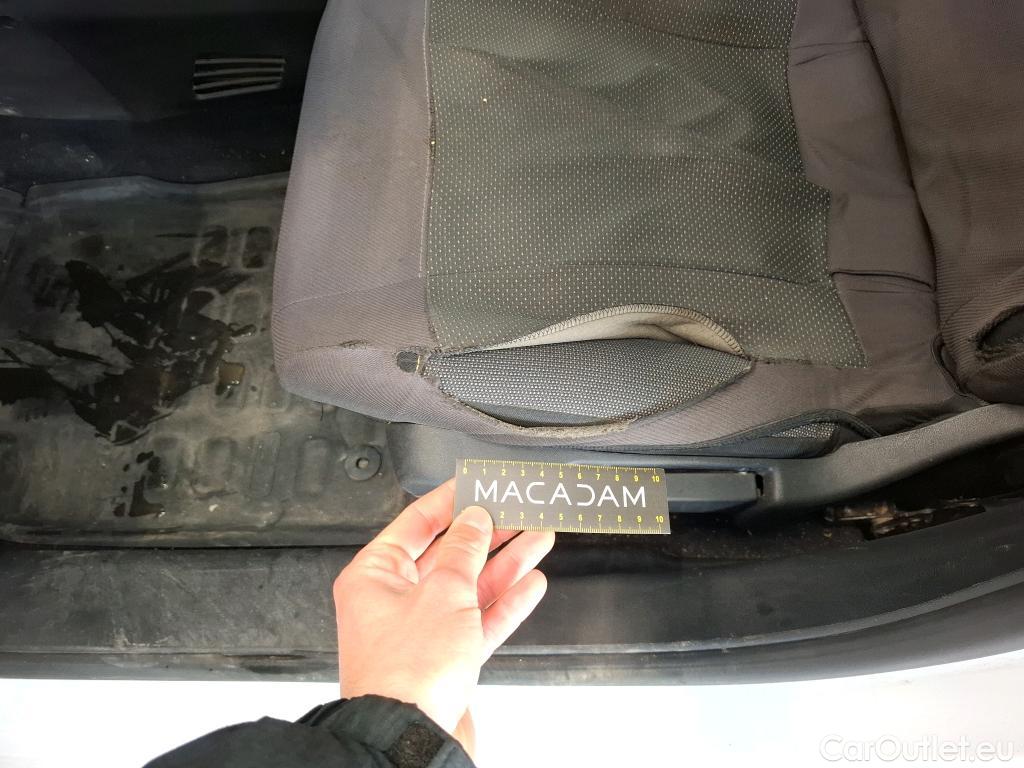  Citroen  C3  Société Feel 1.5 BlueHDI 100CV BVM5 E6dT #35