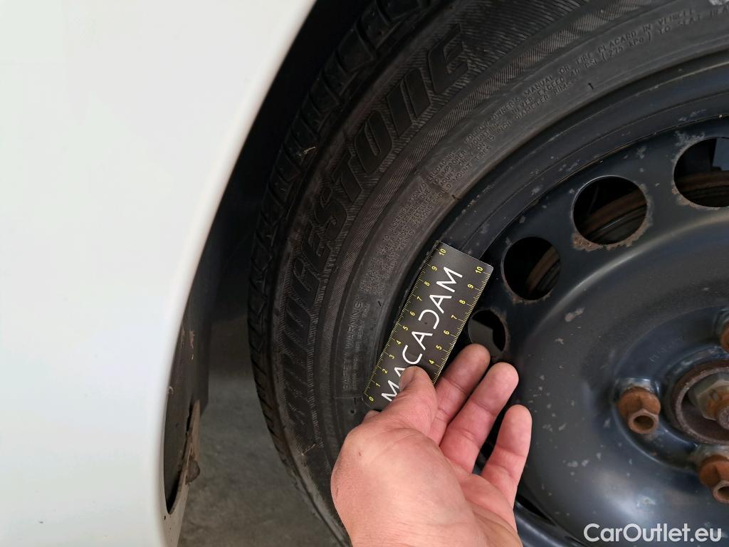  Renault  Clio  IV Générique 1.2 75CV BVM5 E6 / TRANSFO VP/VF #14