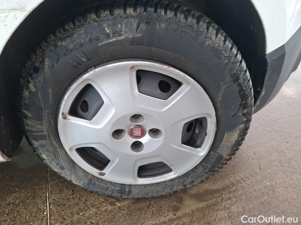  Fiat  Fiorino FIAT  / 2016 / 4P / Fourgonnette 1.3 Multijet 80 Pro Lounge #35