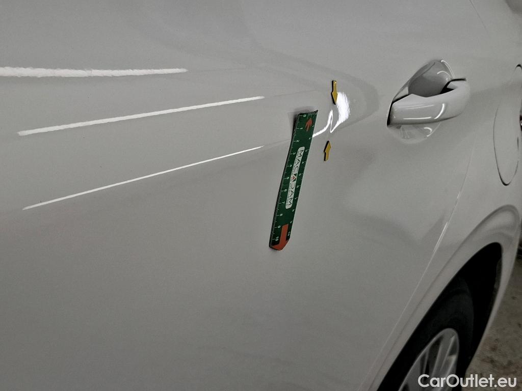  Peugeot  208  Affaire Premium 1.5 HDi 100CV BVM5 E6dT #24