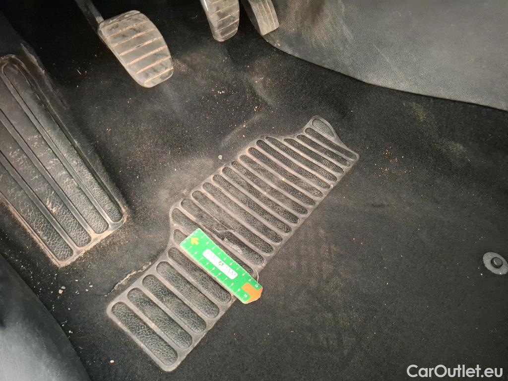  Renault  Clio  IV Air MediaNav 1.5 dCi 90CV BVM5 E6 #32