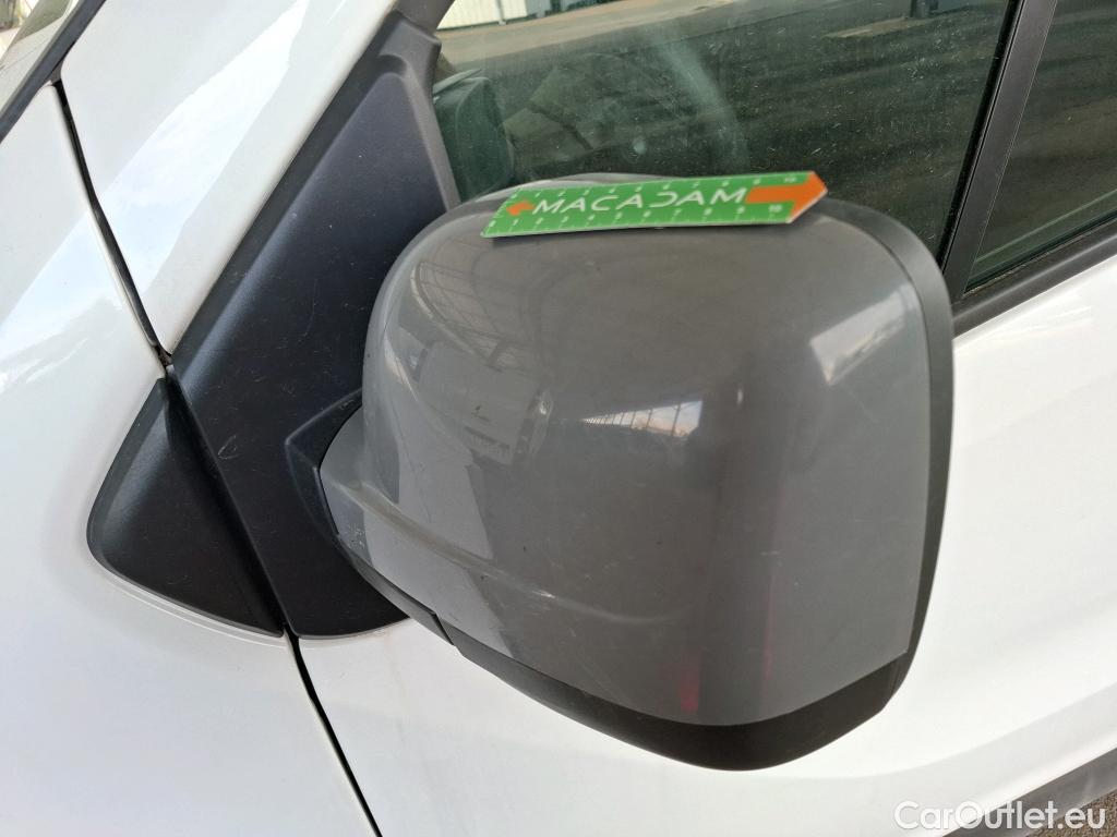  Renault  Trafic  III Fourgon L2H1 3T Confort 2.0 dCi 130CV BVM6 E6d #39