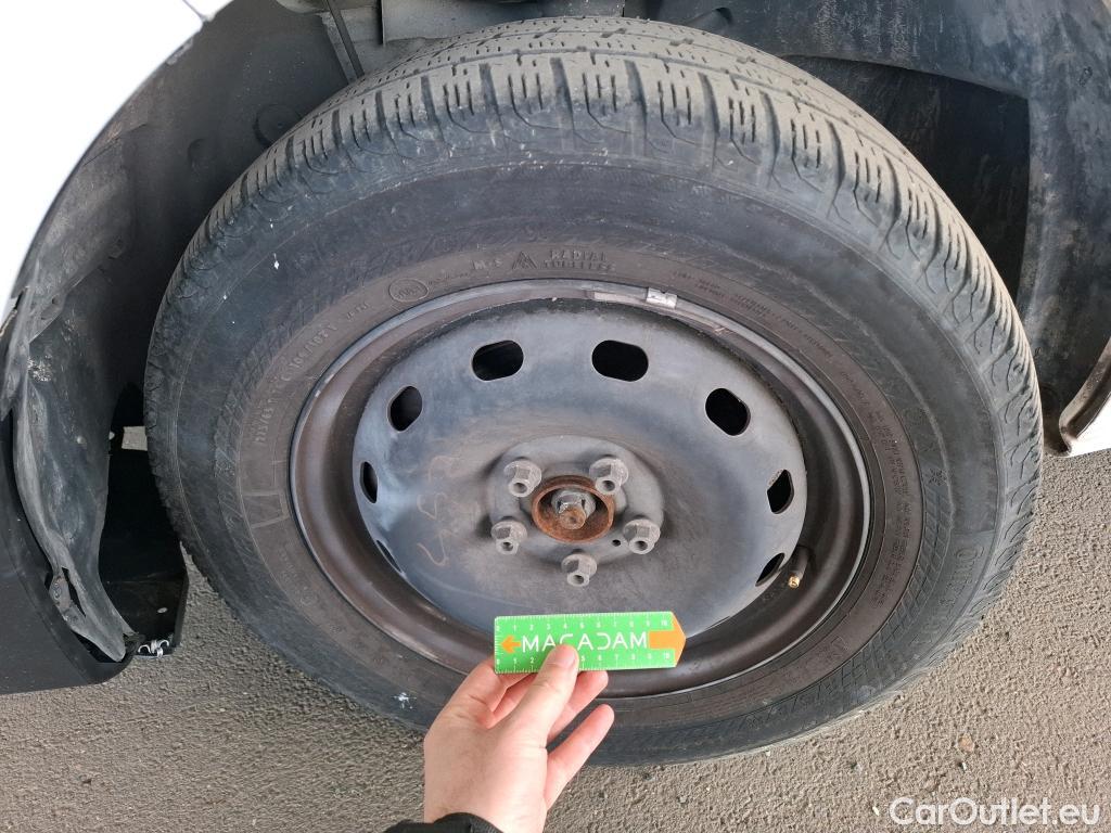  Renault  Trafic  III Fourgon L2H1 3T Confort 2.0 dCi 130CV BVM6 E6d #34