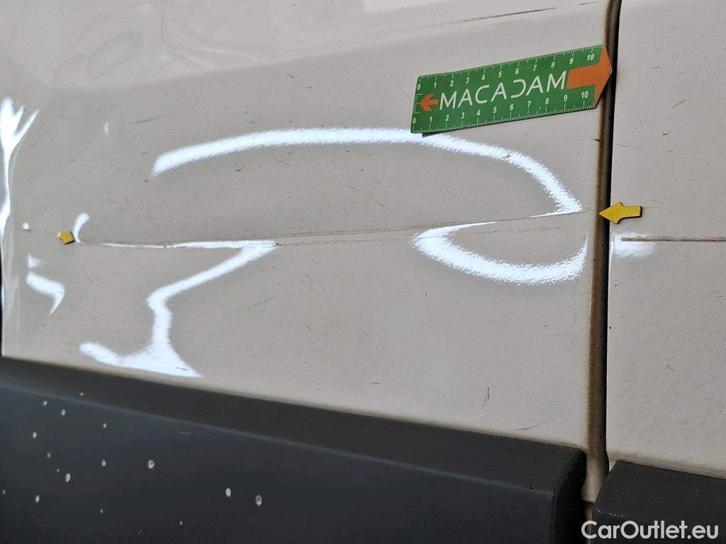  Renault  Trafic RENAULT  / 2019 / 4P / Fourgon tole FG GCF L2H1 1300 dCi 120 #4