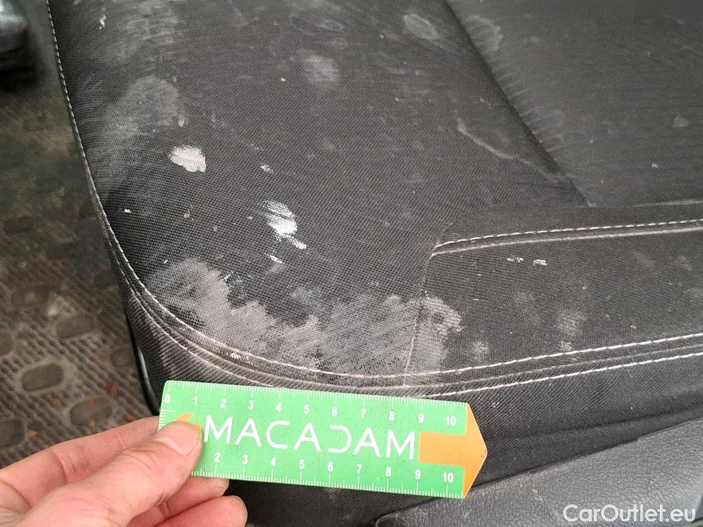  Renault  Trafic RENAULT  / 2019 / 4P / Fourgon tole FG GCF L2H1 1300 dCi 120 #16